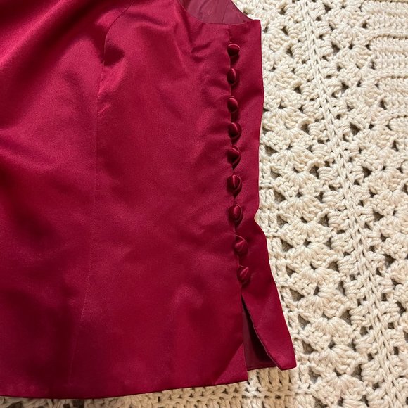 Carlisle Deep Red 100% Silk Halter Neck Blouse with Side Covered Buttons Size 6 - Picture 7 of 10